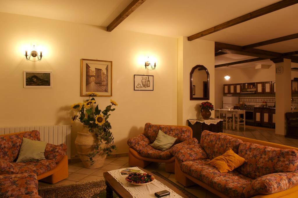 Bed and Breakfast La Colonna Montelanico Екстер'єр фото